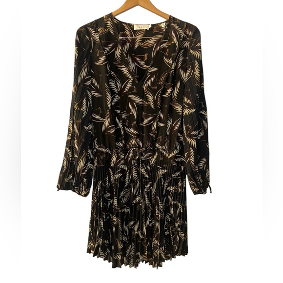 A.L.C Rory V-neck Pleated Silk Dress Size 8 - Picture 4 of 11